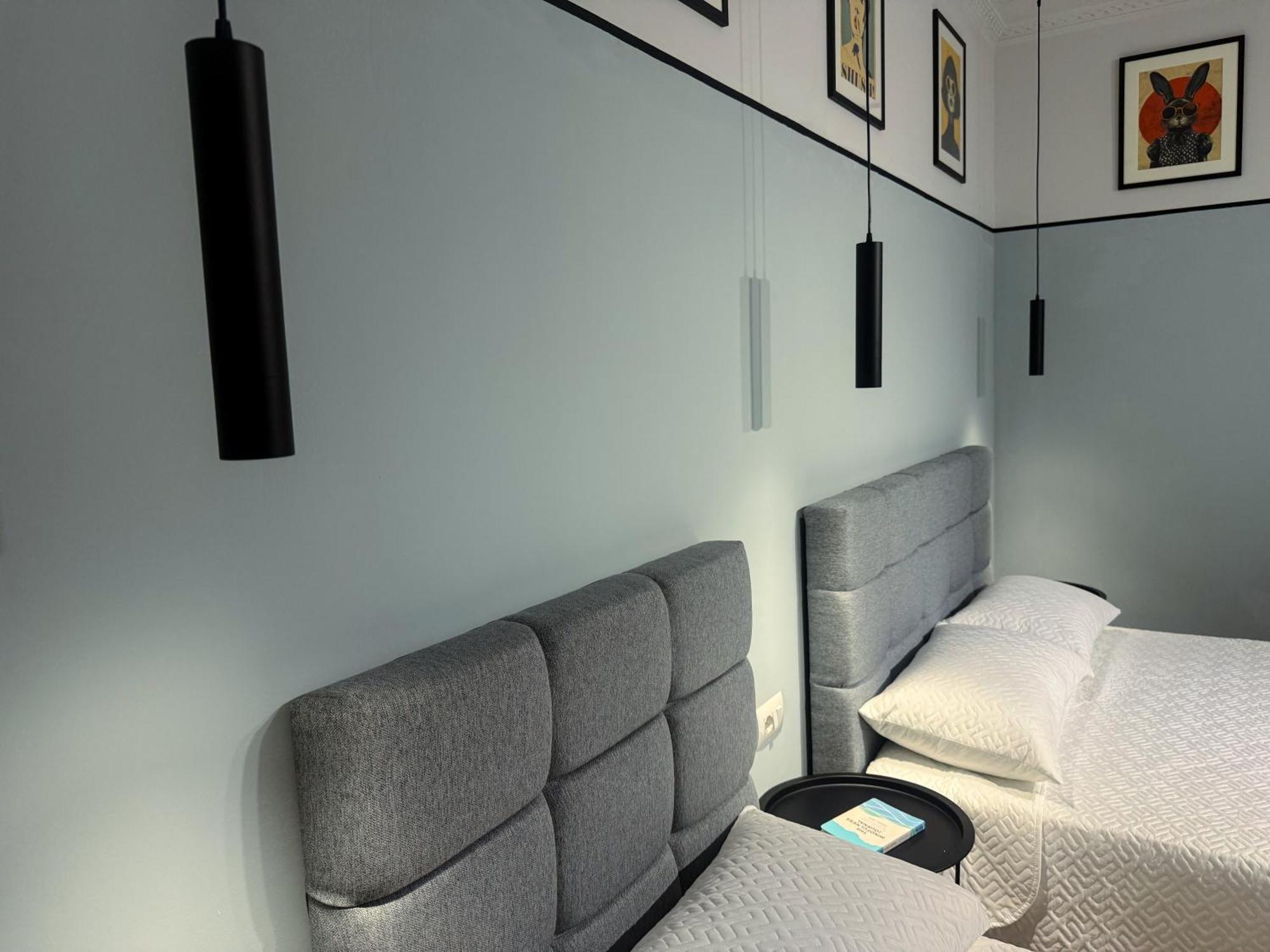 Days Free Parking Apartment